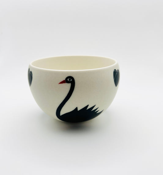 YEZI Studio Handcraft Cup (black swan)