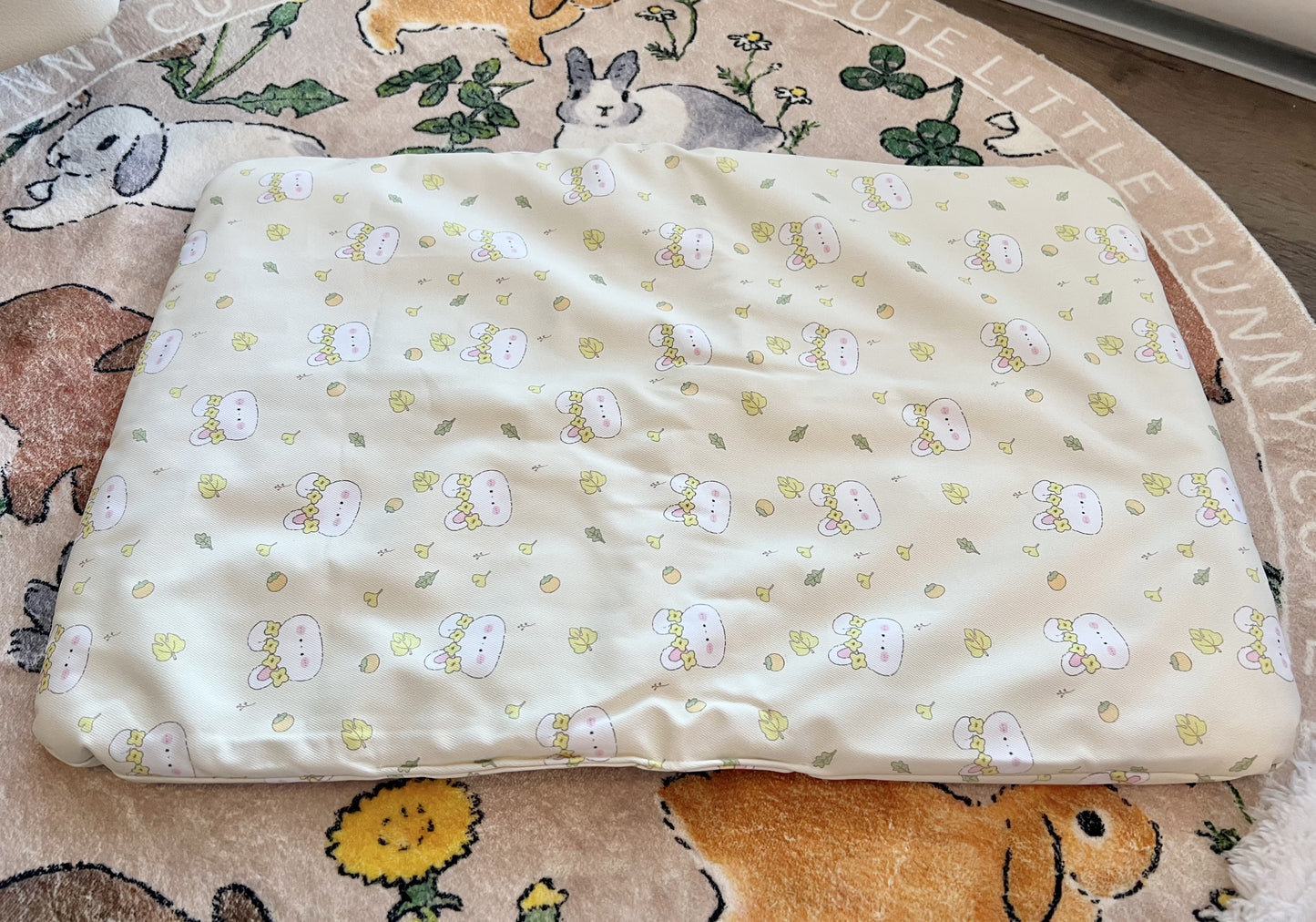 Dog Bed (Bunny Cream)